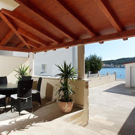 Apartments Tisno - Villa Mare Εξωτερικό φωτογραφία